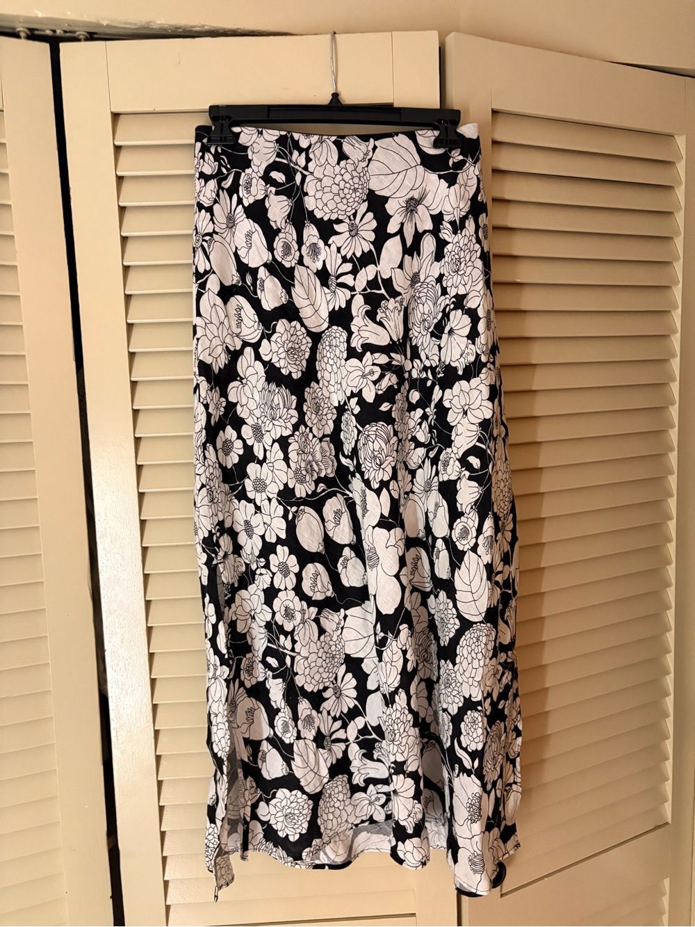 J. Crew Black and White Floral Midi skirt